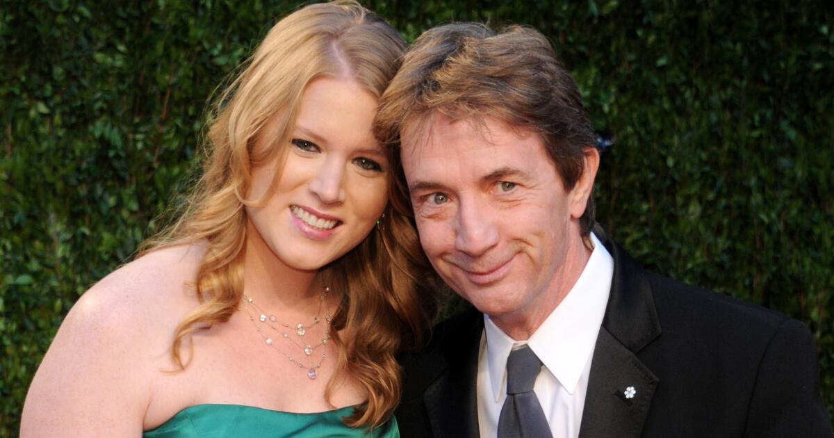 Katherine Short, Martin Short's Daughter, Dies at 42: Family Devastated